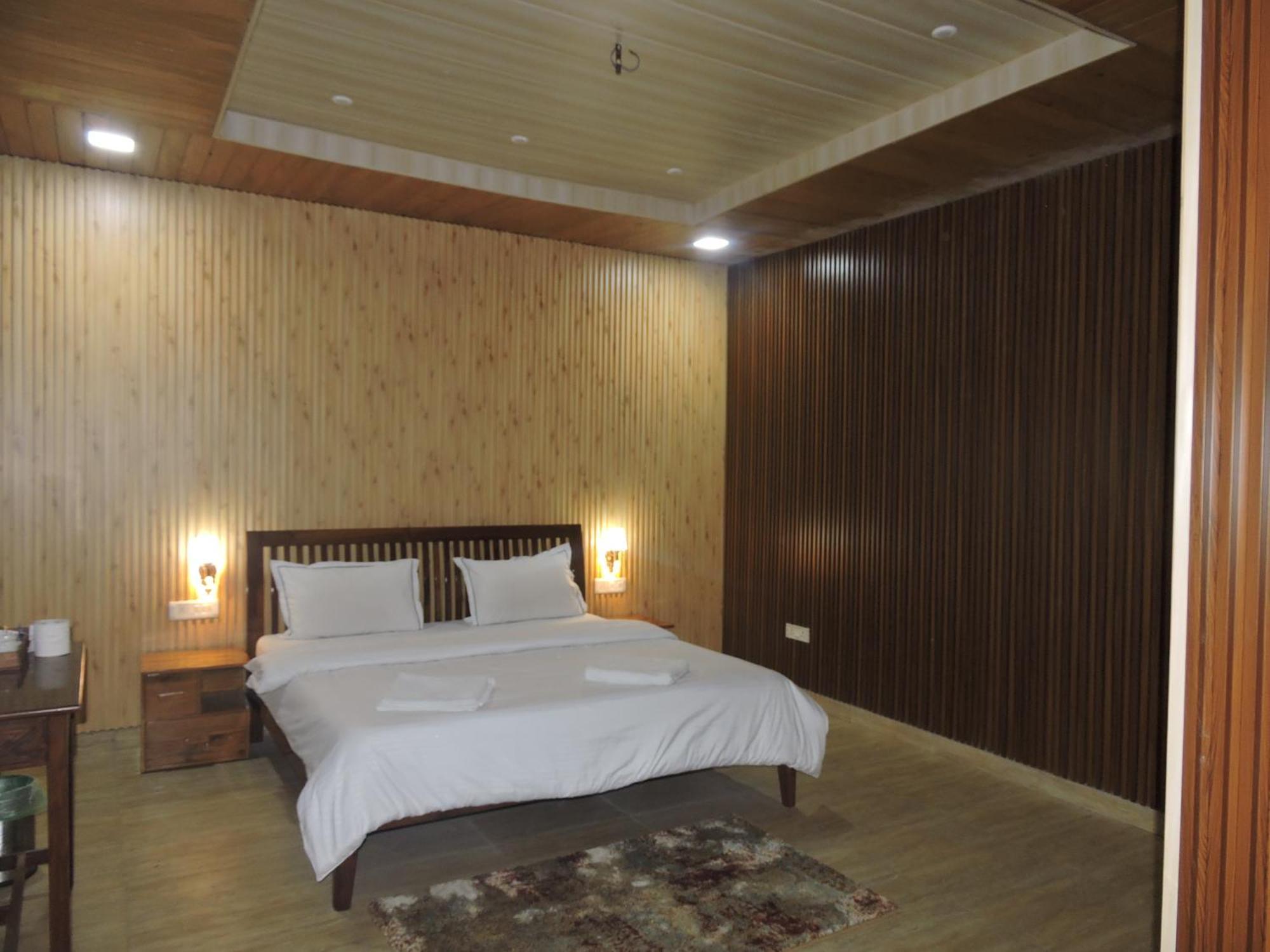 The Manora Woods - Private Hill Top, Gethiya, 나이니탈 객실 사진